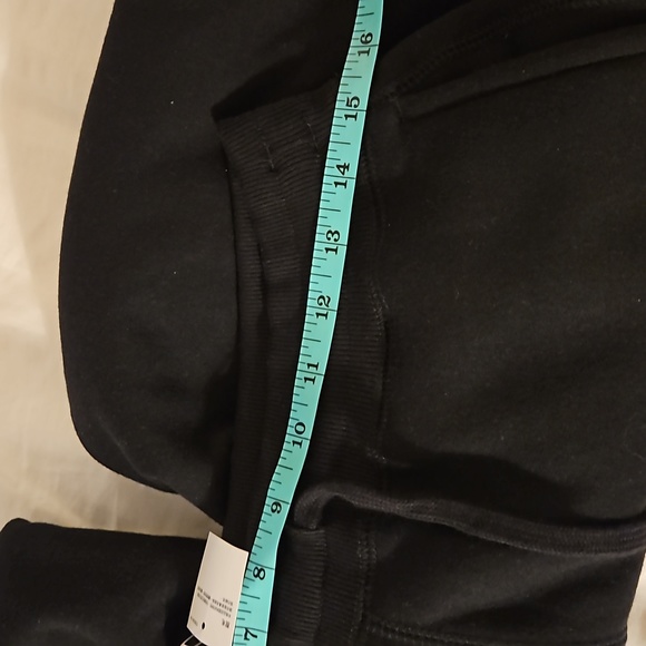 NEW. UNIQLO MEN'S SWEATPANTS. SIZE MEDIUM. COLOR BLACK - Picture 9 of 13